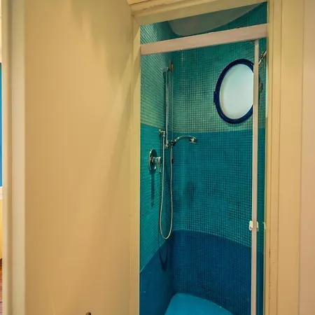 Il Giardino Nascosto Relax Vicino Al Porto Апартаменты *