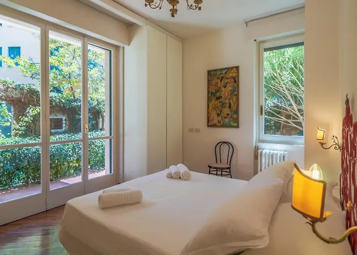 Apartment Il Giardino Nascosto Relax Vicino Al Porto