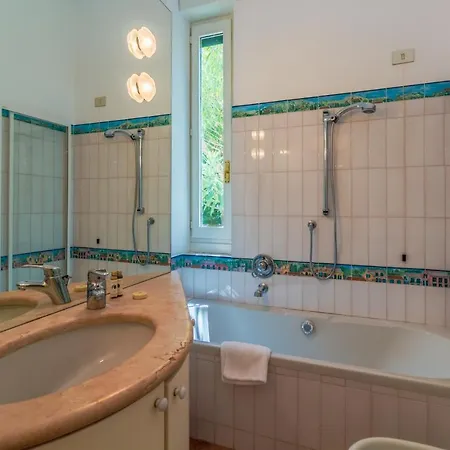 Il Giardino Nascosto Relax Vicino Al Porto Apartment